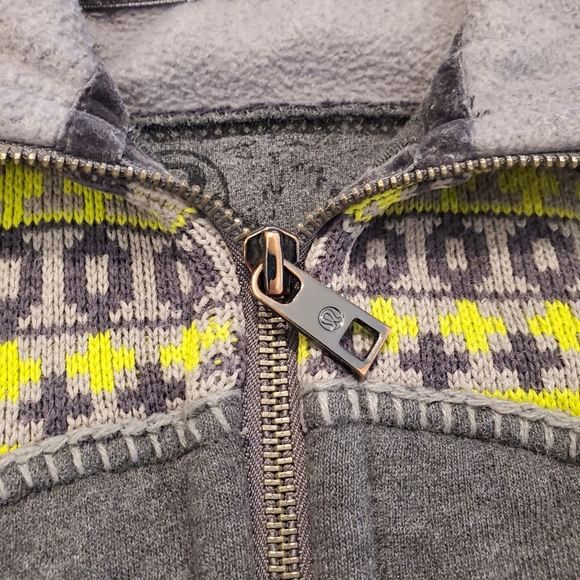 Lululemon Special Edition Jacket with Totes - Picture 6 of 11